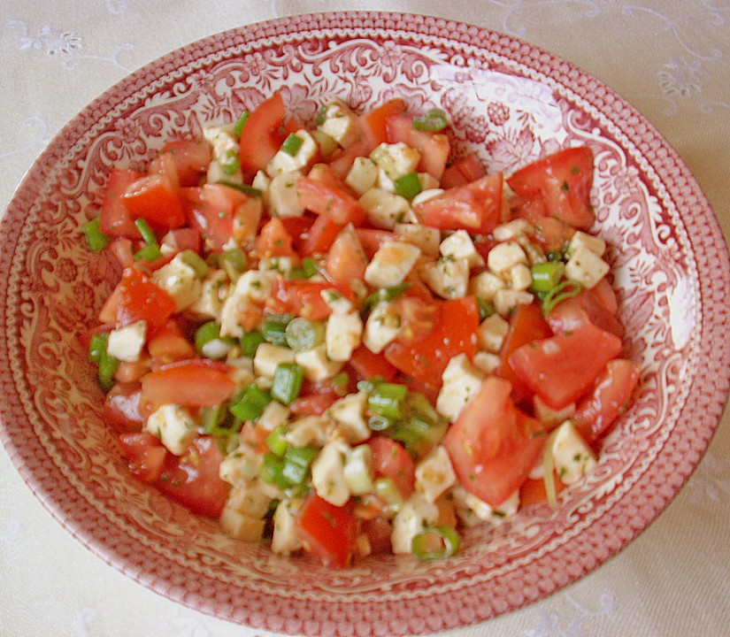 Tomatensalat mit mozzarella