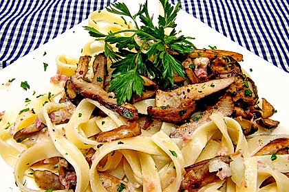 Tagliatelle mit gebratenen Steinpilzen 7