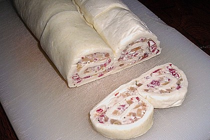 Bl&auml;tterteigschnecken mit Salami und Frischk&auml;se 1