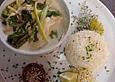 Kokosmilchsuppe mit H&uuml;hnchen und Galgant