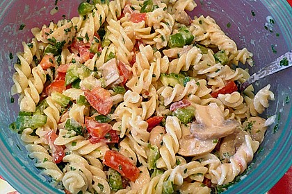 WW - Leichter Nudelsalat mit Paprika und Champignons 2