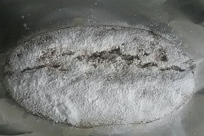 Saftiger Quarkstollen 16