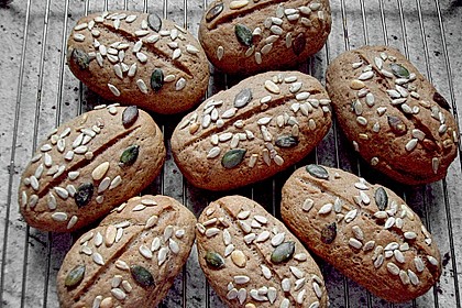 Dinkelbr&ouml;tchen, einfach und super lecker 10