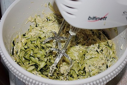 Apfelkuchen mit Zucchini 11