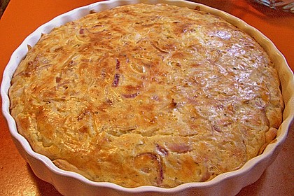 Speck - Zwiebel - Kuchen mit Bl&auml;tterteig