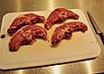 Wildschweinkoteletts auf sardische Art