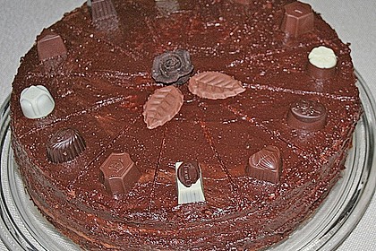 Amaretto - Trüffel - Sahne - Torte 13