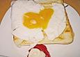Schinken - K&auml;se - Toast mit Spiegelei