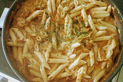 Tagliatelle in Zucchini - Pfifferling - Rahmso&szlig;e 4