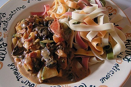 Tagliatelle in Zucchini - Pfifferling - Rahmso&szlig;e 5