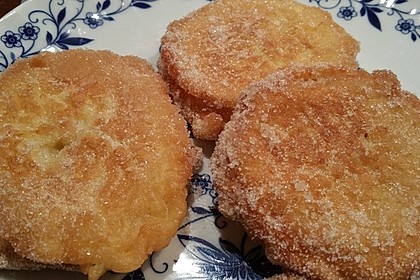 Apfelküchlein mit Zimtzucker 2