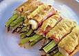Gr&uuml;ner Spargel im Schinken - Kartoffelmantel