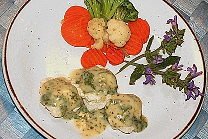 Feine Fischkl&ouml;&szlig;chen mit Zitronen - Kerbel - Sauce 1