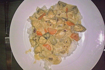 Puten - Sahne - Gulasch auf Bandnudeln 9