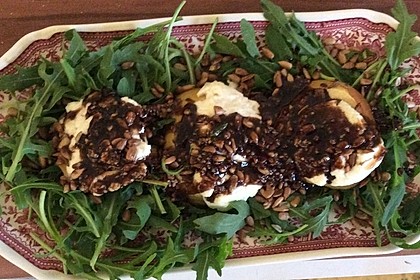 Überbackener Ziegenkäse mit Honigsauce 32