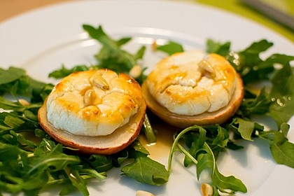 Überbackener Ziegenkäse mit Honigsauce 18