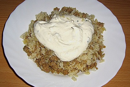 Hackfleisch mit Knoblauchsauce
