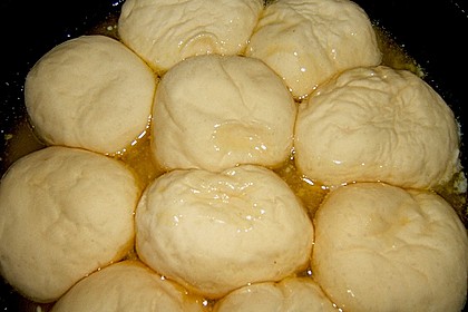 Süße Dampfnudeln 100