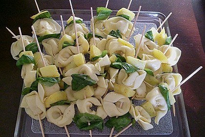 Fruchtige Tortellini - Spieße 3