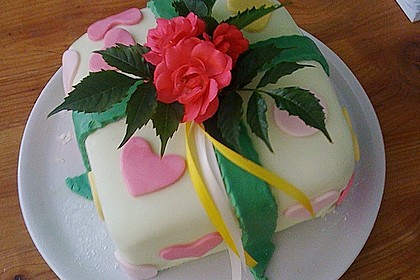Erdbeer - Marzipan - Torte 6