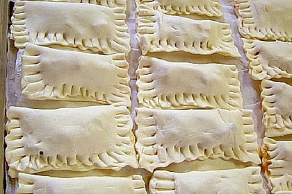 Mediterrane  Bl&auml;tterteigtaschen 2
