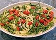 Bandnudeln mit B&auml;rlauchpesto und frischen Tomaten