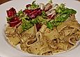 Nuss - Oliven - Pesto