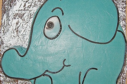 Lettas kleine blaue Elefant  - Motivtorte 24