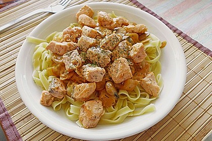 Gebratener Lachs auf Bandnudeln 1