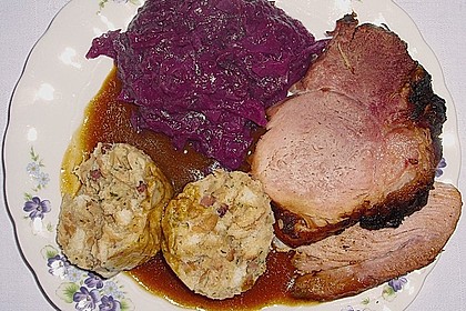 Krustenbraten vom Schwein mit Kartoffelp&uuml;ree und Karamellsauerkraut 7
