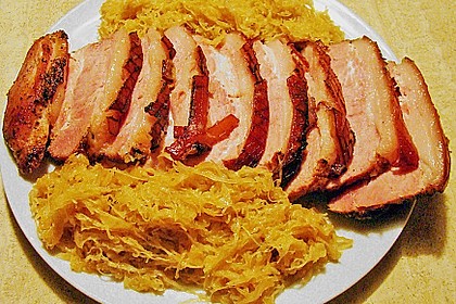 Krustenbraten vom Schwein mit Kartoffelp&uuml;ree und Karamellsauerkraut 4