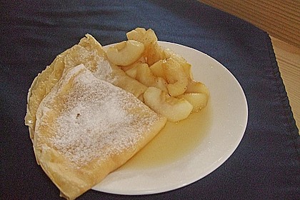 Crêpes mit heißen Birnen 4