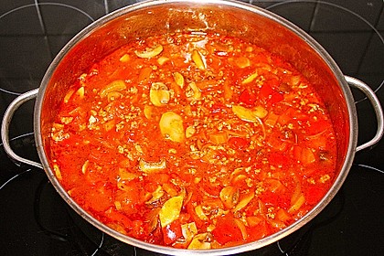 Gemüsetopf mit Paprika, Hackfleisch, Zucchini und Pilzen 13
