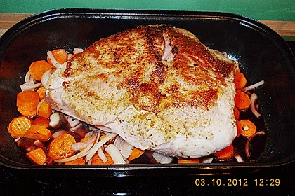 Bayrischer Krustenbraten mit leckerer So&szlig;e 17