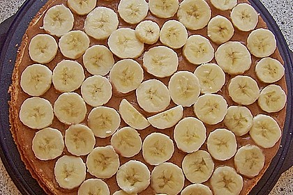 Bananen - Schokoladen - Torte mit Marzipandecke 2