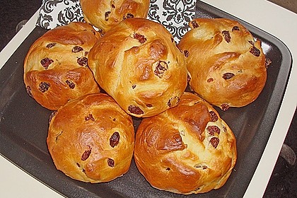 Rosinenbrötchen 1
