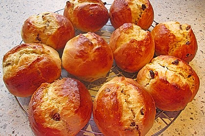 Rosinenbrötchen 10