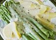 Gr&uuml;ner Spargel mit Zitronen - Pfeffer - So&szlig;e