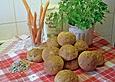 Lockere Vollkornbr&ouml;tchen mit M&ouml;hren und Sonnenblumenkernen