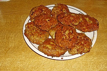 Fleischpflanzerl oder Frikadellen 3