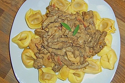 Tortellini mit Rinderfiletstreifen