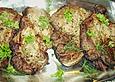 Schweinenackensteaks in Altbiermarinade