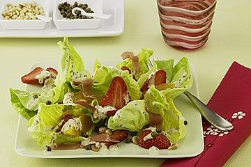 Pikanter Erdbeer - Salat