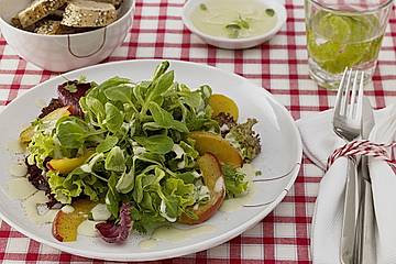 Wintersalat mit Äpfeln