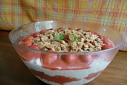 Erdbeer - Trifle 8