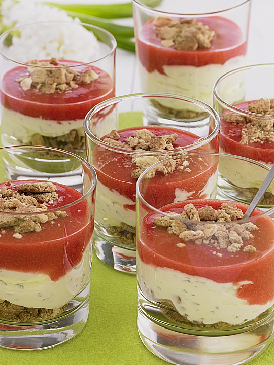 Erdbeer - Trifle (Rezept mit Bild) von RamaCremefine | Chefkoch.de