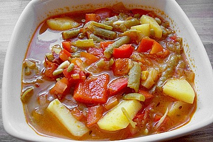 Griechischer Kartoffel - Gemüse - Topf
