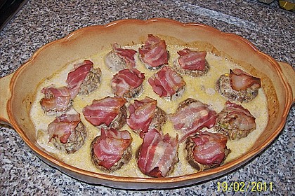 Gef&uuml;llte Champignons mit Schafsk&auml;se - Hackfleisch an K&auml;sesauce 7
