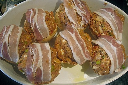 Gef&uuml;llte Champignons mit Schafsk&auml;se - Hackfleisch an K&auml;sesauce 1