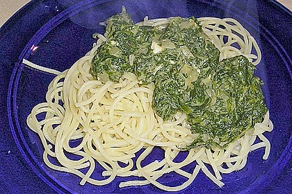 Spaghetti mit Spinat und Schafskäse 6